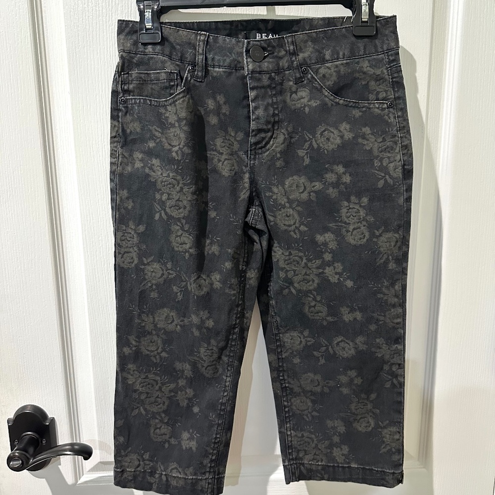Beau Dawson Black Floral Print Denim Capri Jeans